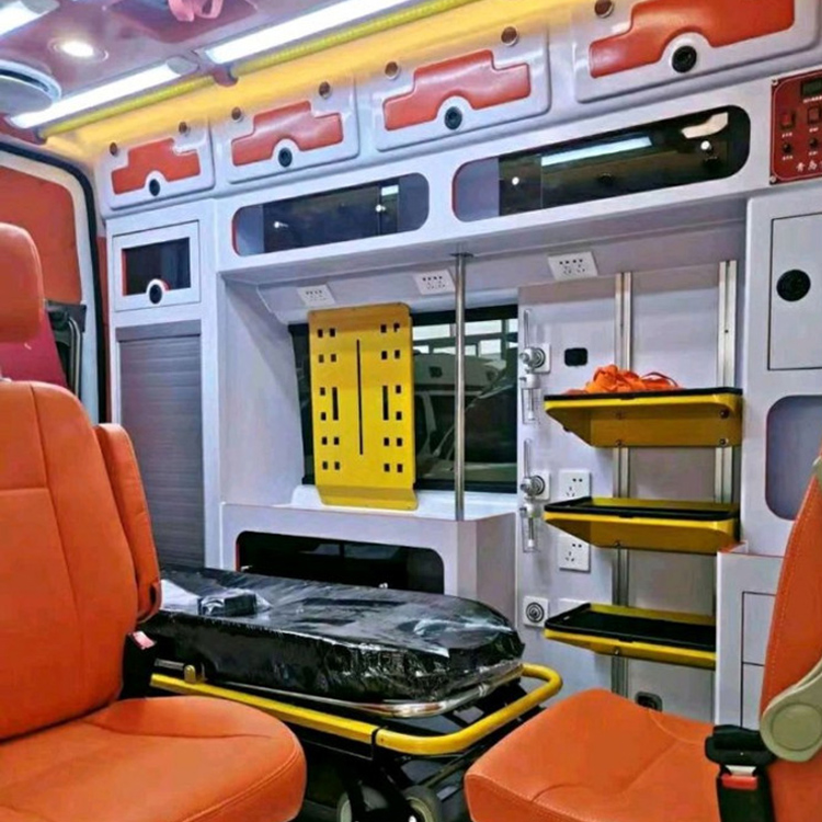 浈江长途救护车护送病人租赁价格